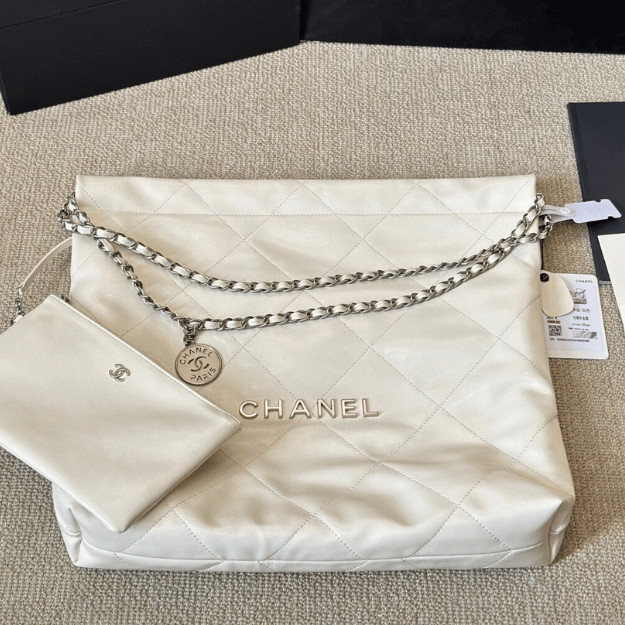 Chanel 22 Bag Small Oiled Off-White/Cream 11.8 Inches